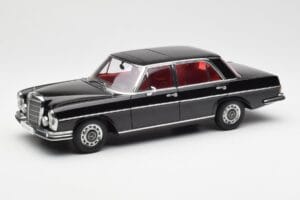 Mercedes 300 SEL 6.3 W109 Noir AUTOart 1:18 76140 Métal