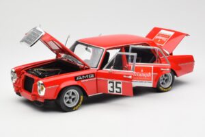 Mercedes 300 SEL 6.8 #35 H. Kelleners Hockenheim 1973 Minichamps 1:18 100713435 Métal — image 2 sur 8