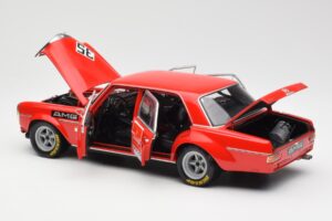 Mercedes 300 SEL 6.8 #35 H. Kelleners Hockenheim 1973 Minichamps 1:18 100713435 Métal — image 5 sur 8