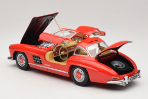Mercedes 300 SL Gullwing Rouge Minichamps 1:18 180039001 Métal — image 5 sur 8