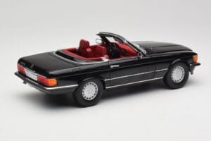 Mercedes 300 SL R107 Noir Norev 1:18 183511 Métal — image 3 sur 8