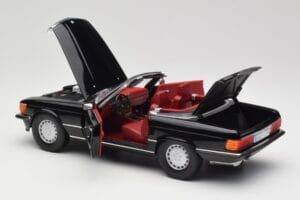 Mercedes 300 SL R107 Noir Norev 1:18 183511 Métal — image 5 sur 8
