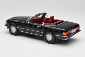 Mercedes 300 SL R107 Noir Norev 1:18 183511 Métal — image 7 sur 8