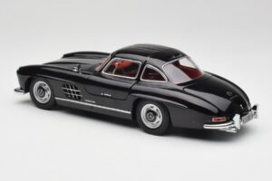 Mercedes 300 SL W198 Noir Minichamps 1:18 180039004 Métal — image 7 sur 8