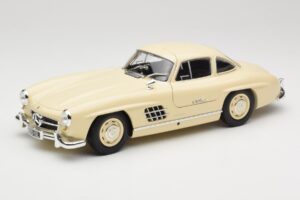 Mercedes 300 SL W198 Crème Minichamps 1:18 110037212 Métal