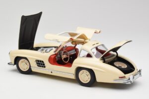Mercedes 300 SL W198 Crème Avec Intérieur Rouge Minichamps 1:18 180039002 Métal — image 5 sur 8