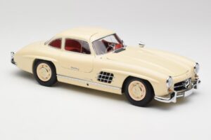 Mercedes 300 SL W198 Crème Avec Intérieur Rouge Minichamps 1:18 180039002 Métal — image 6 sur 8