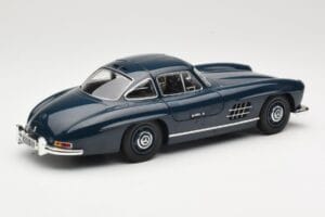 Mercedes 300 SL W198 Gullwing Bleu Foncé Minichamps 1:18 110037216 Métal — image 3 sur 8