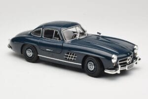 Mercedes 300 SL W198 Gullwing Bleu Foncé Minichamps 1:18 110037216 Métal — image 6 sur 8