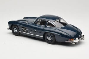 Mercedes 300 SL W198 Gullwing Bleu Foncé Minichamps 1:18 110037216 Métal — image 7 sur 8