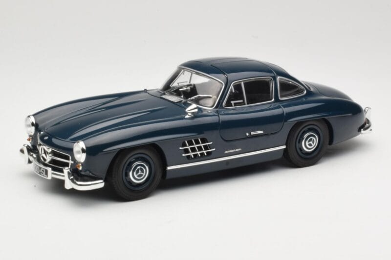 Mercedes 300 SL W198 Gullwing Bleu Foncé Minichamps 1:18 110037216 Métal
