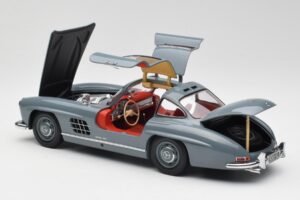 Mercedes 300 SL W198 Graphite Gris Minichamps 1:18 180039005 Métal — image 5 sur 8