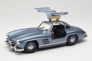 Mercedes 300 SL W198 Gullwing Light Blue Metallic Minichamps 1:18 110037220 Métal — image 2 sur 8