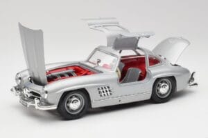 Mercedes 300 SL W198 Gullwing Silver Gris Bburago 1:18 3513 Métal — image 2 sur 8