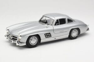 Mercedes 300 SL W198 Gullwing Argent Minichamps 1:18 110037210 Métal