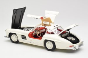Mercedes 300 SL W198 Blanc Minichamps 1:18 180039006 Métal — image 5 sur 8