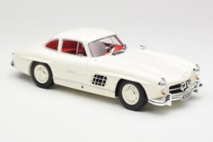 Mercedes 300 SL W198 Blanc Minichamps 1:18 180039006 Métal — image 6 sur 8