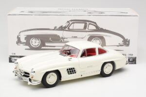 Mercedes 300 SL W198 Blanc Minichamps 1:18 180039006 Métal — image 8 sur 8