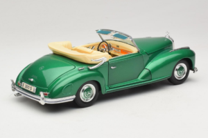 Mercedes 300S Cabriolet Green Metallic Maisto 1:18 52116 Métal — image 3 sur 7