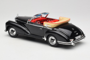 Mercedes 300S W188 Roadster Noir Welly 1:18 801-3271398 Métal — image 7 sur 8
