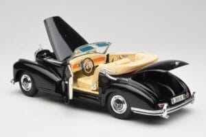 Mercedes 300SC W188 Obsidian Noir Maisto 1:18 806B Métal — image 5 sur 8