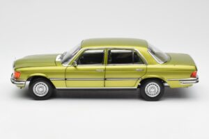 Mercedes 450 SEL W116 Citrus Vert Édition Concessionnaire Norev 1:18 B66040683 Métal — image 4 sur 8