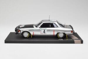 Mercedes 450 SLC 5.0 C107 #4 B. Waldegard / H. Thorszelius Rally Bandama 1979 Minichamps 1:18 107793204 Résine — image 3 sur 6