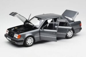 Mercedes 500 E W124 Pearl Gris Norev 1:18 183946 Métal — image 2 sur 8