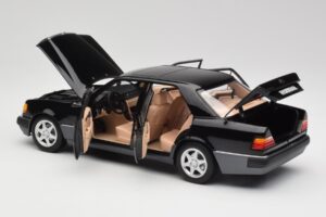 Mercedes 500E W124 Noir Édition Limitée Norev 1:18 183949 Métal — image 5 sur 12