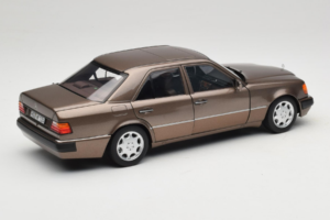 Mercedes 500E W124 Impala Metallic Norev 1:18 183954 Métal — image 3 sur 8