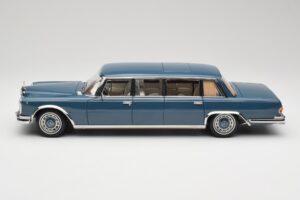 Mercedes 600 Pullman W100 Bleu NZG 1:18 B66040707 Métal — image 4 sur 8