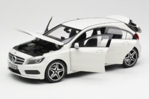 Mercedes A-Class W176 Cirrus Blanc Norev 1:18 B66960126 Métal — image 2 sur 8