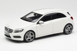 Mercedes A-Class W176 Cirrus Blanc Norev 1:18 B66960126 Métal