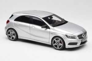 Mercedes A-Class W176 Polar Argent Norev 1:18 B66960139 Métal — image 6 sur 8