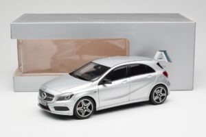 Mercedes A-Class W176 Polar Argent Norev 1:18 B66960139 Métal — image 8 sur 8