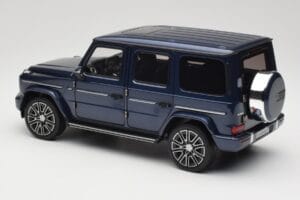 Mercedes AMG G 63 L W465 Bleu Foncé Norev 1:18 B66960663 Métal — image 7 sur 8