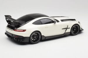 Mercedes AMG GT C190 Black Series Designo Diamond Blanc Metallic Minichamps 1:18 155032022 Métal — image 2 sur 6