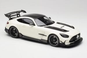 Mercedes AMG GT C190 Black Series Designo Diamond Blanc Metallic Minichamps 1:18 155032022 Métal — image 4 sur 6