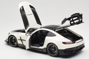 Mercedes AMG GT C190 Black Series Diamond White Metallic Minichamps 1:18 110032020 Métal — image 5 sur 8