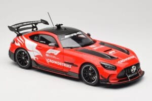 Mercedes AMG GT C190 Black Series Safety Car F1 2024 Minichamps 1:18 110032090 Métal — image 6 sur 8