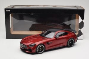 Mercedes AMG GT R C190 Jupiter Red Metallic Minichamps 1:18 155036027 Métal — image 6 sur 6