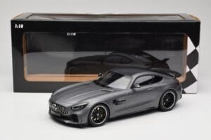 Mercedes AMG GT R C190 Gris Mat Métallisé Minichamps 1:18 155036026 Métal — image 6 sur 6