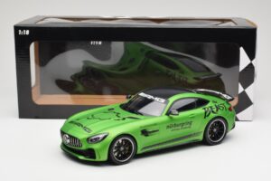 Mercedes AMG GT R C190 Ringtaxi Minichamps 1:18 155036091 Métal — image 6 sur 6