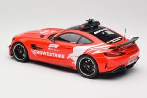 Mercedes AMG GT R C190 Safety Car F1 2021 Minichamps 1:18 155036095 Métal — image 5 sur 6