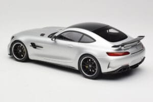 Mercedes AMG GT R C190 Argent Minichamps 1:18 155036025 Métal — image 5 sur 6