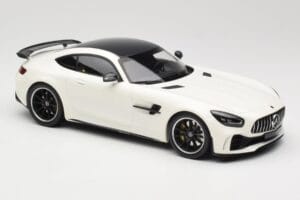 Mercedes AMG GT R C190 Blanc Métallisé Minichamps 1:18 155036028 Métal — image 4 sur 6