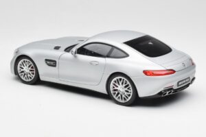 Mercedes AMG GT S C190 Designo Iridium Argent Magno Norev 1:18 B66960485 Métal — image 7 sur 8