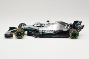 Mercedes AMG Petronas Motorsport W10 #77 V. Bottas 2nd Place Chinese GP 2019 Minichamps 1:18 110190377 Métal — image 3 sur 6