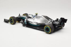 Mercedes AMG Petronas Motorsport W10 #77 V. Bottas 2nd Place Chinese GP 2019 Minichamps 1:18 110190377 Métal — image 5 sur 6