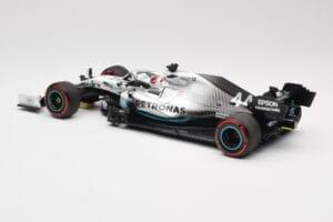 Mercedes AMG Petronas W10 #44 L. Hamilton Winner German GP 2019 Minichamps 1:18 110191144 Métal — image 5 sur 6